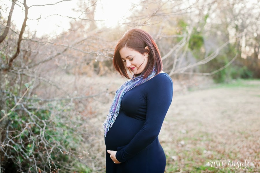 Rowlett maternity session by Dallas family photographer Cristy Angulo