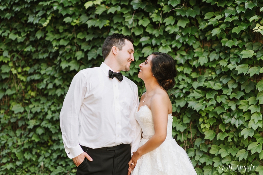 Hickory Street Annex wedding by Dallas wedding photographer Cristy Angulo | www.cristyangulo.com