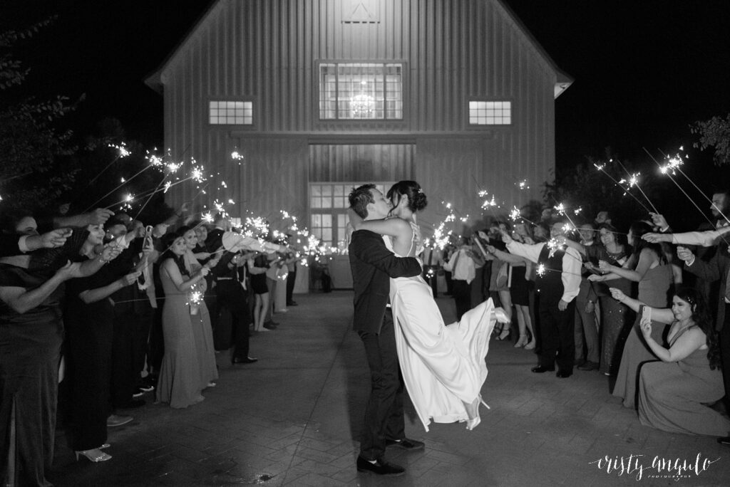 The White Sparrow wedding by Dallas wedding photographer Cristy Angulo | www.cristyangulo.com