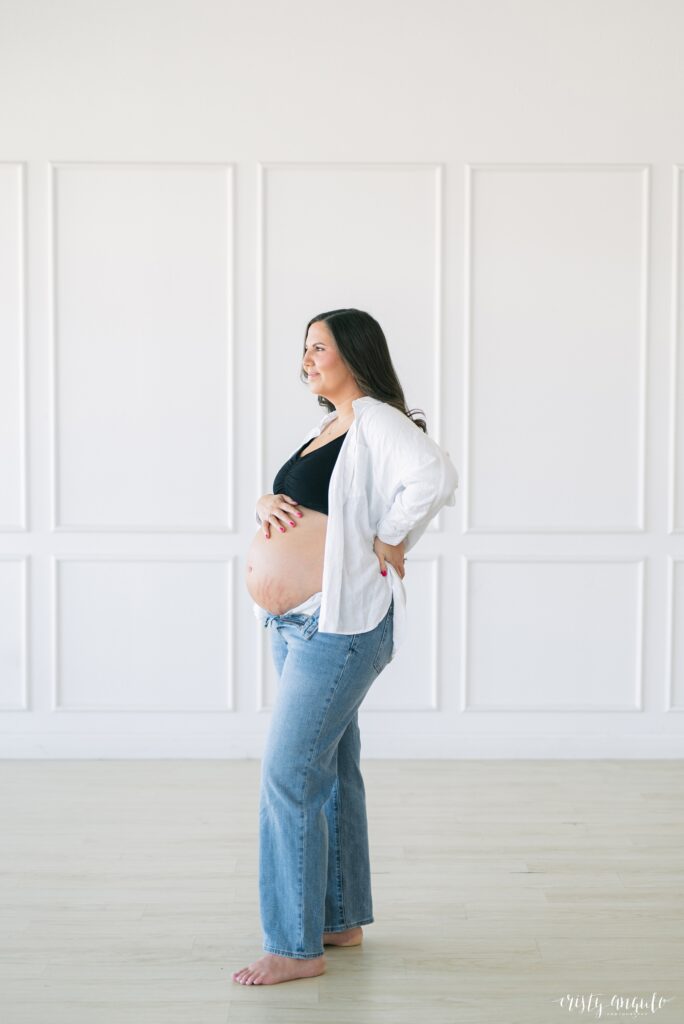 Austin Studio Maternity Session by Austin Family Photographer Cristy Angulo | www.cristyangulo.com