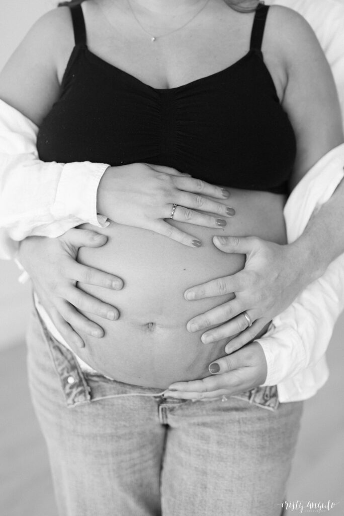 Austin Studio Maternity Session by Austin Family Photographer Cristy Angulo | www.cristyangulo.com