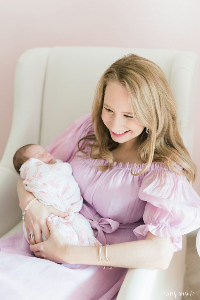 Austin lifestyle newborn session by Austin family photographer Cristy Angulo | www.cristyangulo.com