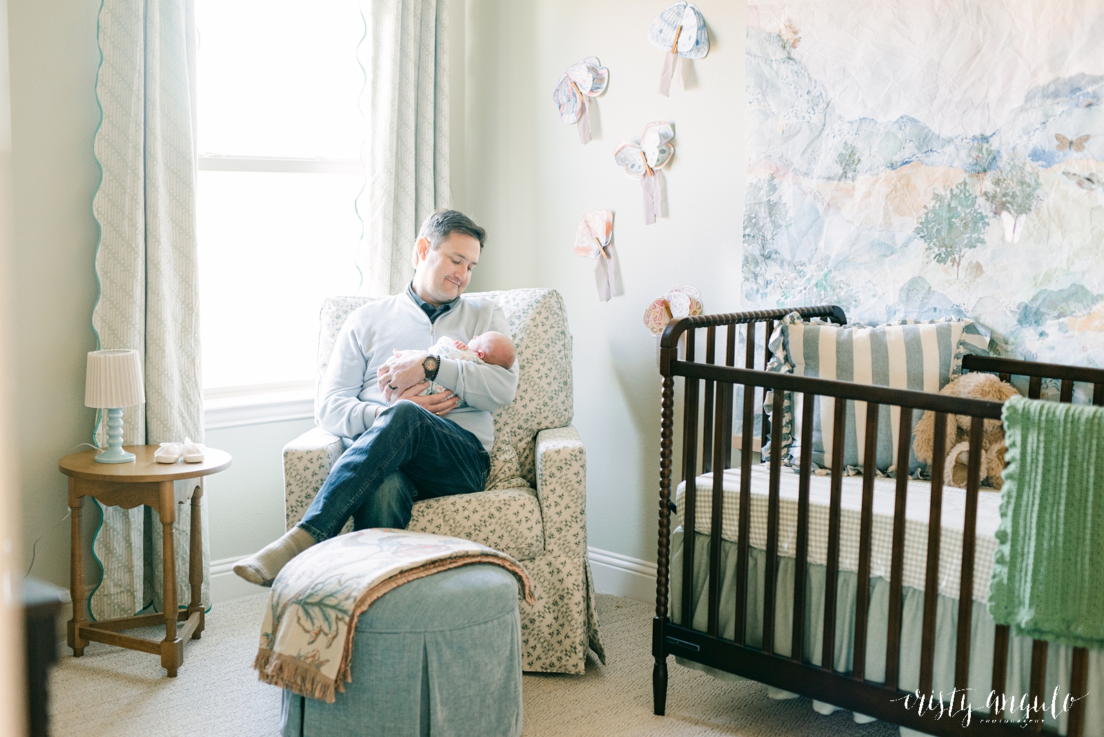 Austin Lifestyle Newborn Session by Austin Family Photographer Cristy Angulo | www.cristyangulo.com